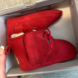 Baby Red Uggs never worn size 02/03 Small